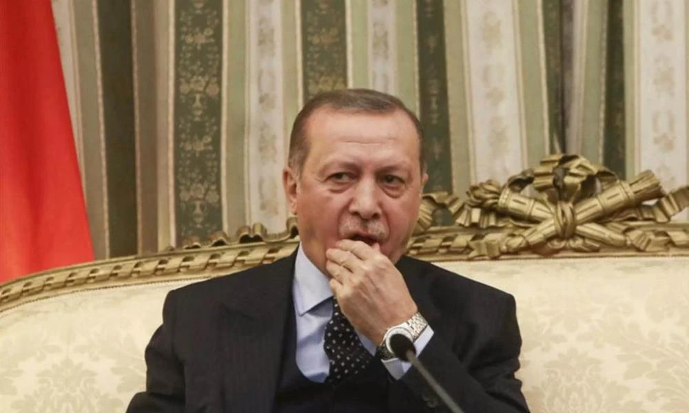 Οργισμένοι οι Τούρκοι με τον Ερντογάν: «Συγκρίνεις τον αγώνα του Κεμάλ στη Μικρά Ασία με τους δολοφόνους συμμάχους σου της Χαμάς;»